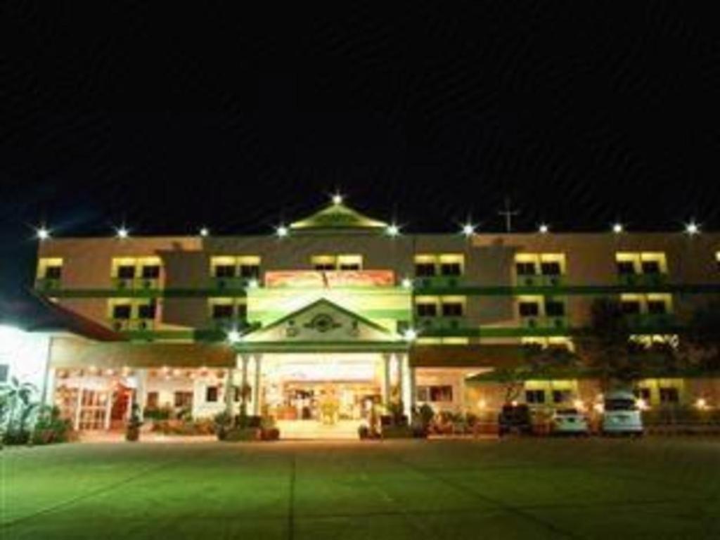 Sakol Grand Palace Hotel Sakon Nakhon Ngoại thất bức ảnh