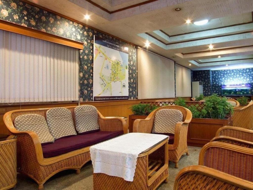 Sakol Grand Palace Hotel Sakon Nakhon Ngoại thất bức ảnh